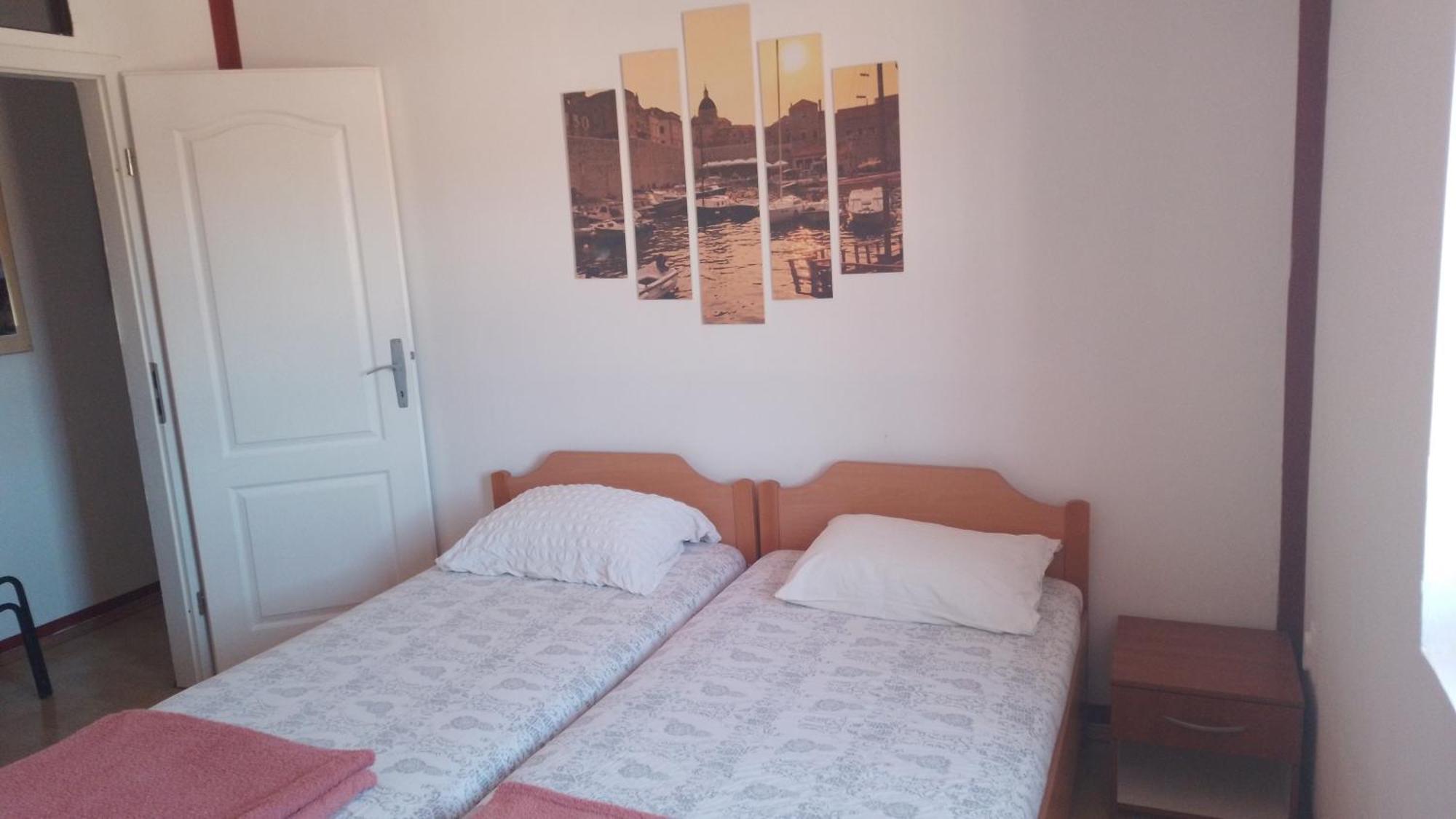 Red Apartman Τρέμπινιε Εξωτερικό φωτογραφία