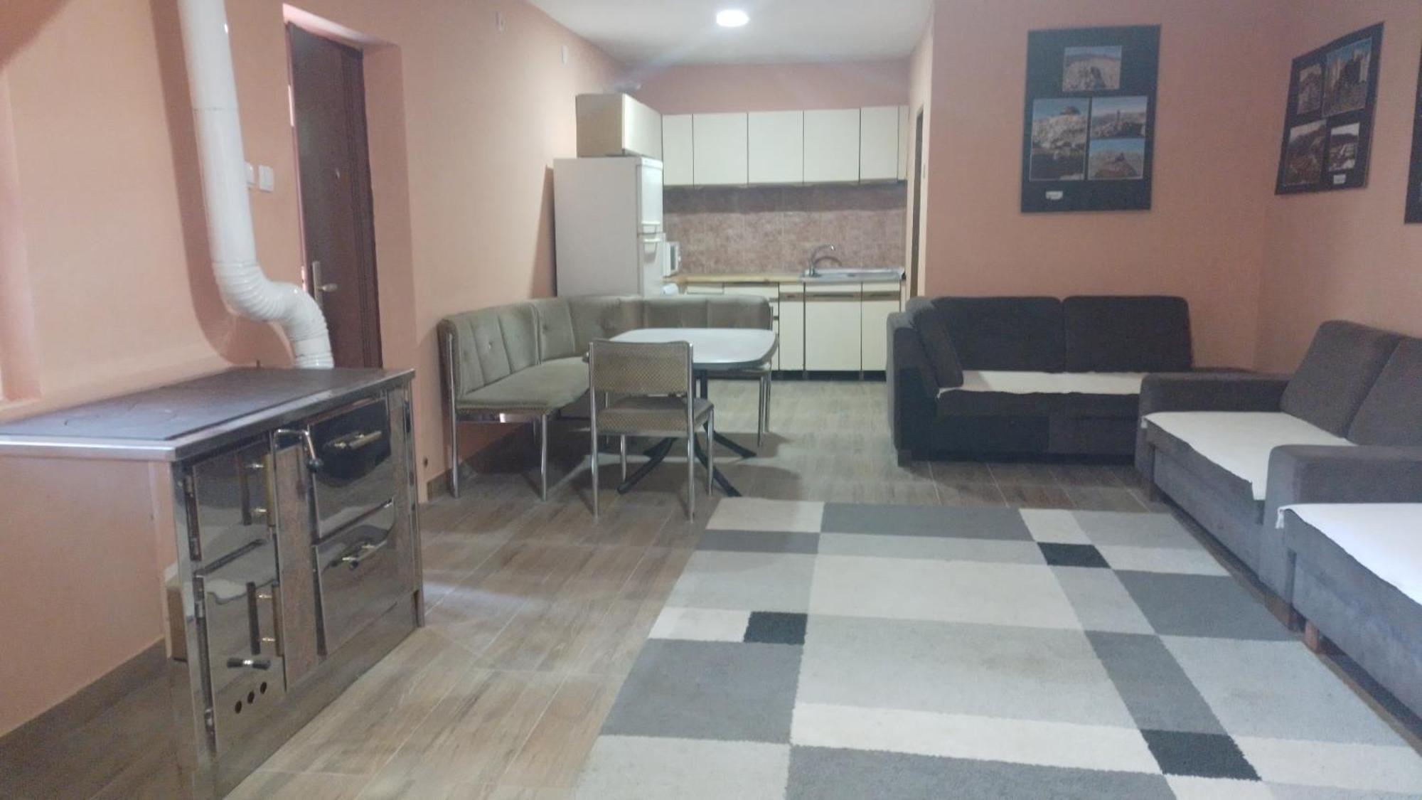 Red Apartman Τρέμπινιε Εξωτερικό φωτογραφία